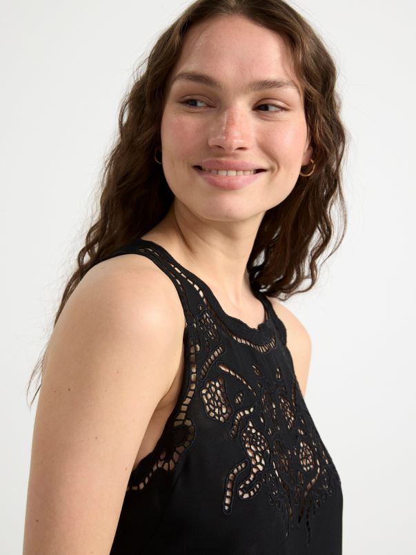 îmbrăcăminte VHZ2F427 camisol cu ​​broderie femei negru Lindex
